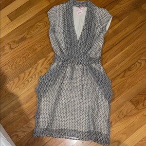 Elegant Gray Patterned Dress